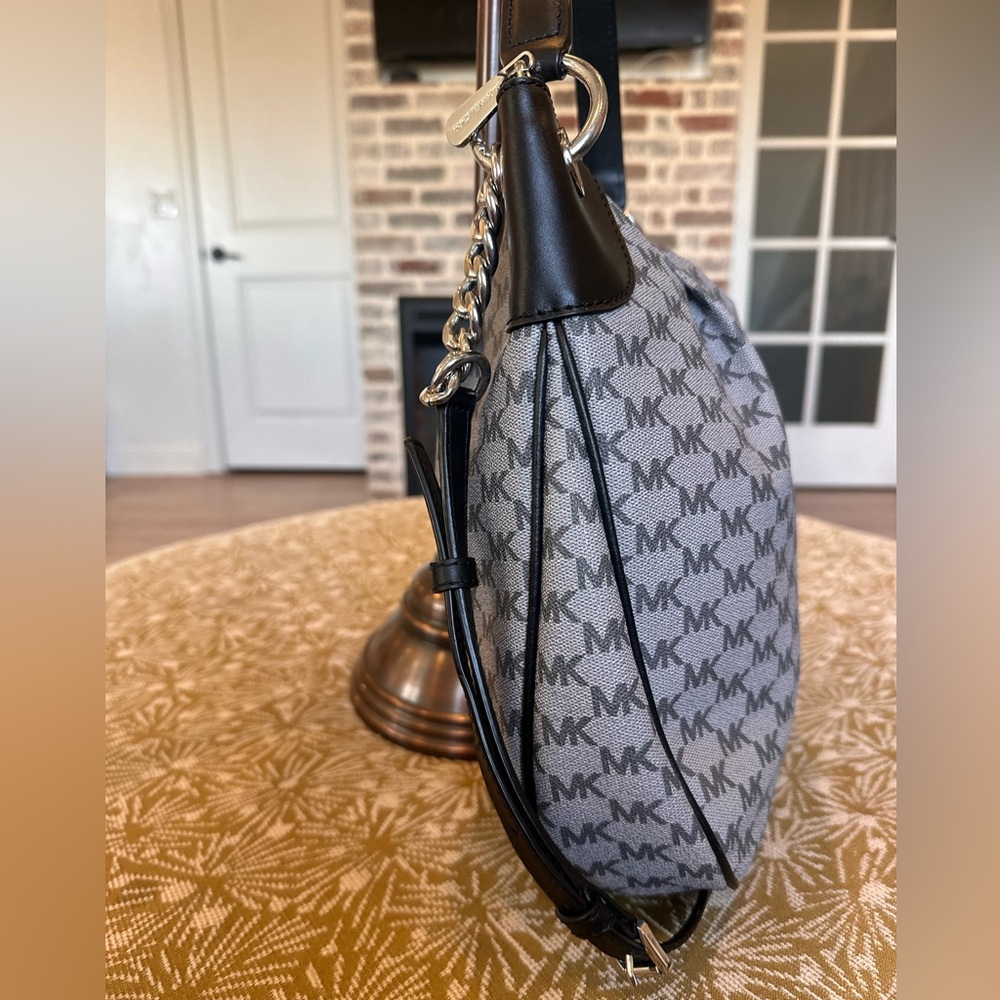 Michael Kors Black and Gray Hobo Bag - Picture 6 of 9